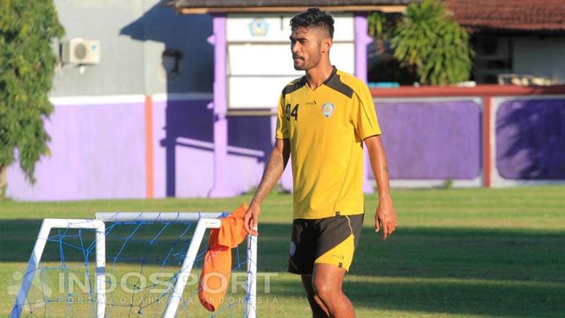 Kapten Madura FC, Ferry Aman Saragih.